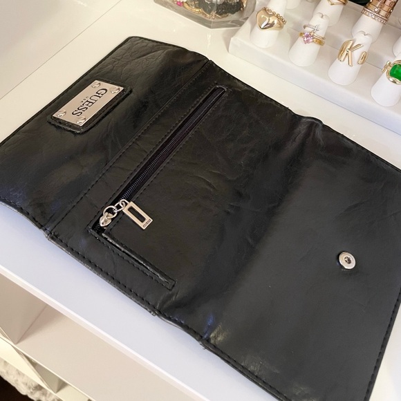 Guess wallet - Picture 3 of 4